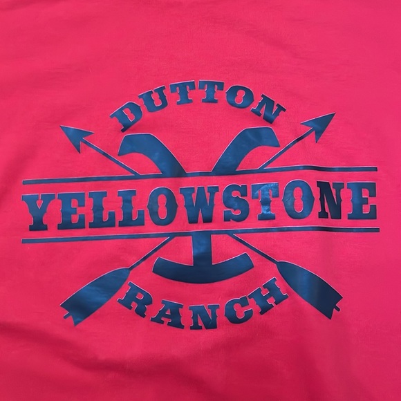Women’s Size XL Lightweight long sleeve top Dutton Yellowstone Ranch Red Black - Picture 2 of 14